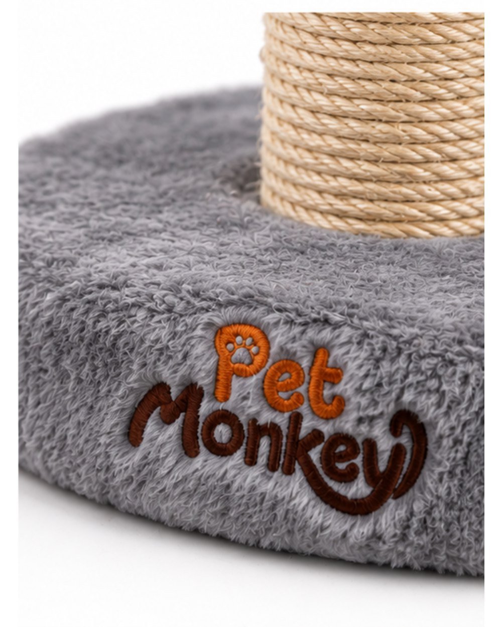 Pet Monkey sisal cat scratching post, close-up of the Pet Monkey logo embroidered into the base